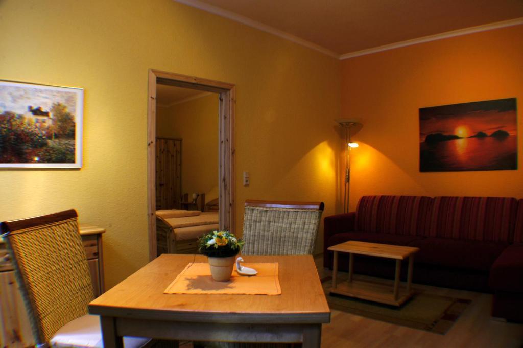 Hotel-Restaurant Moselbluemchen Bernkastel-Kues Rum bild